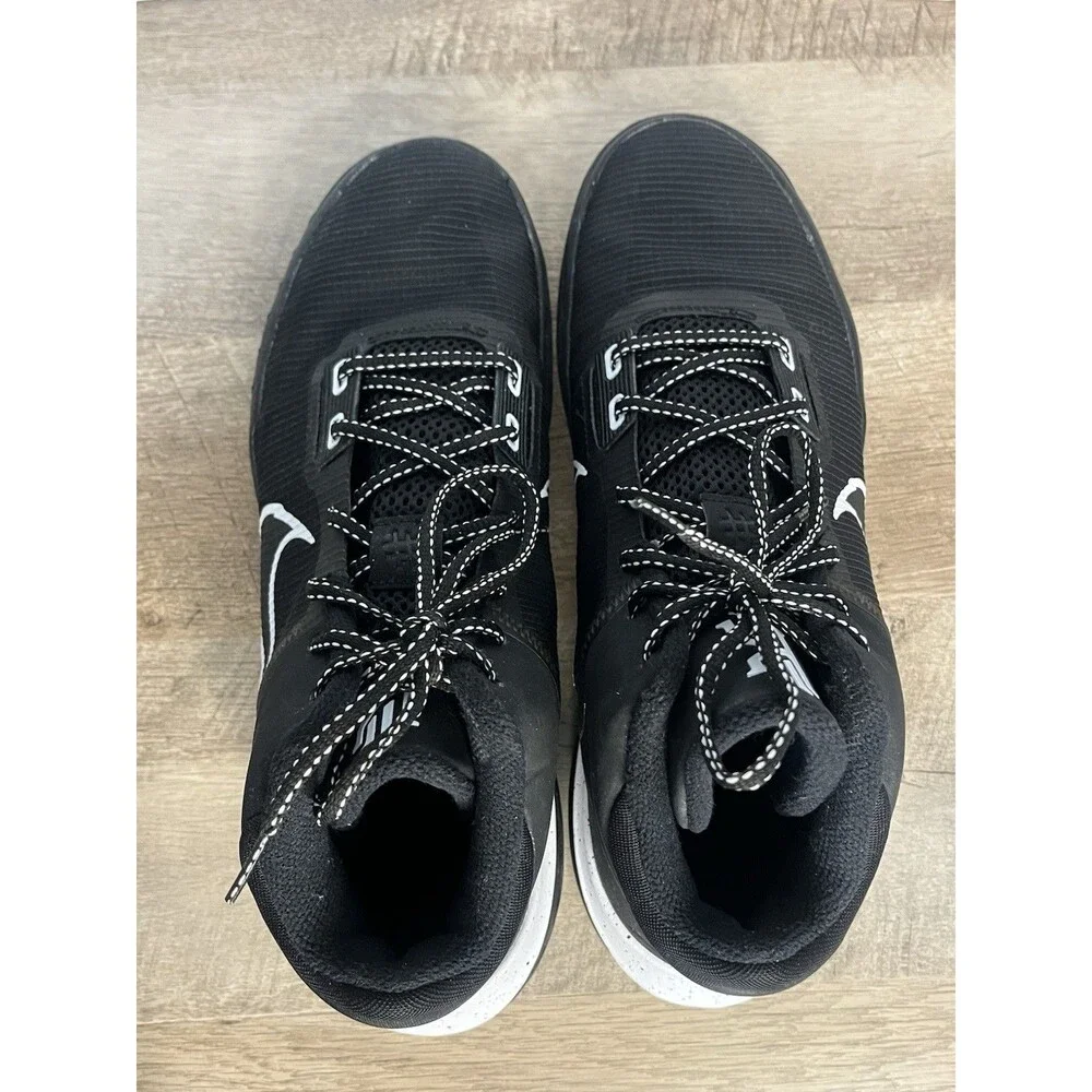 Nike Kyrie Flytrap 4 Men Size 11 Black White Basketball Shoes  CT1972-001